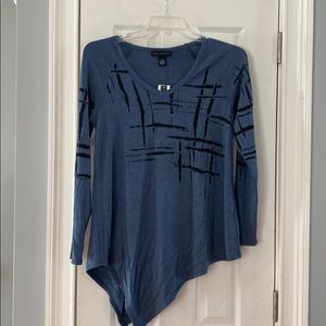 Cute top! NEW